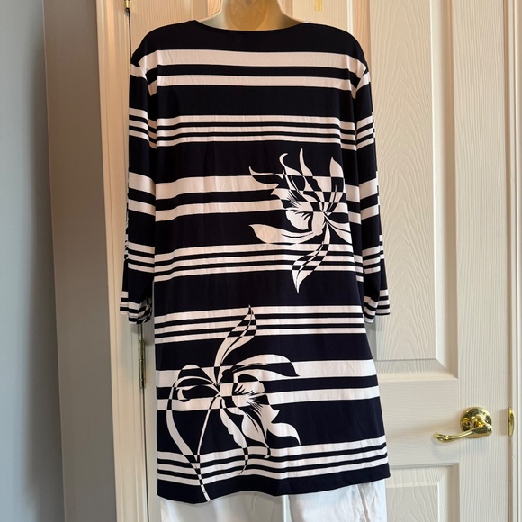 BUY 2 ITEMS & GET 1 FREE: Chico’s 3/4 sleeve Tunic Top Sz XL (16) - Picture 2 of 9